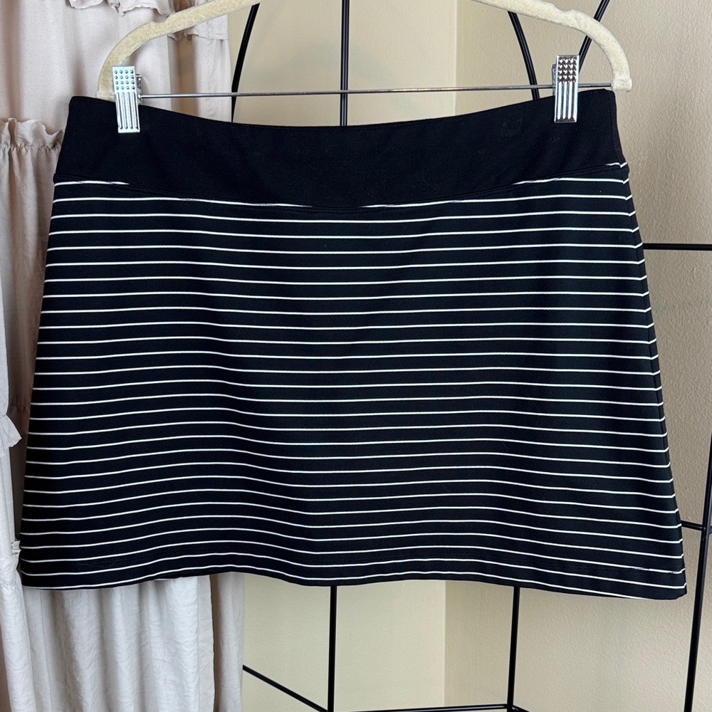 Athleta Black and White Striped Skort